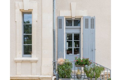 Porte Fenêtre 2 vantaux BOIS avec imposte et petits bois.