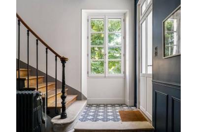 Porte Fenêtre 1 vantail BOIS. avec petits bois et soubassement plein.