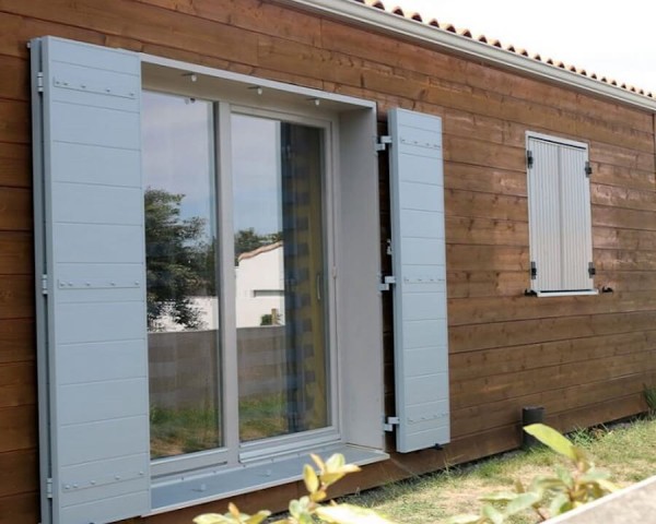 Volet battant aluminium THOR. Vue d'ambiance.