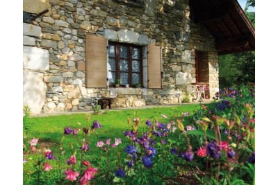 Volet battant Bois HELIOS. Vue d'ambiance