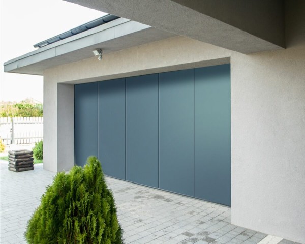 Portes de garage sectionnelles latérales sur mesure