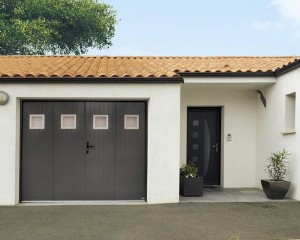 Porte de garage battante ICARE 27mm 2