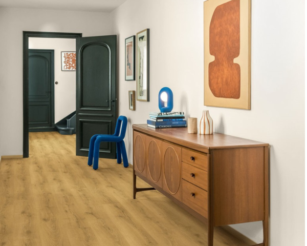 Chêne classique clair - 1200 mm x 190 mm - Ep. 8mm