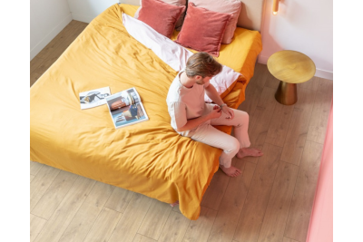 Chêne havana naturel avec traits de scie  - 1200 mm x 190 mm - Ep. 8mm