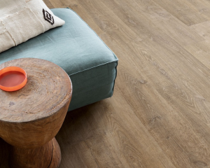 Chêne riva marron - 1380  mm x  156 mm - Ep. 8mm 2