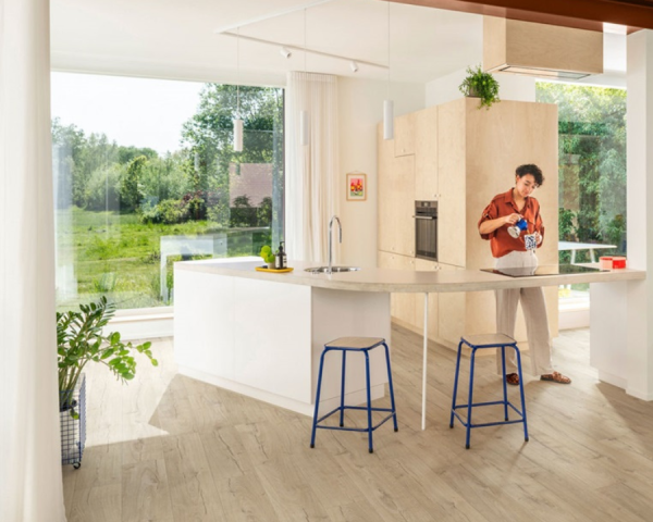 Chêne classique beige - 1380  mm x  190 mm - Ep. 8mm