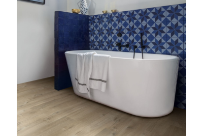 Chêne tendre marron clair- 1380  mm x  190 mm - Ep. 8mm