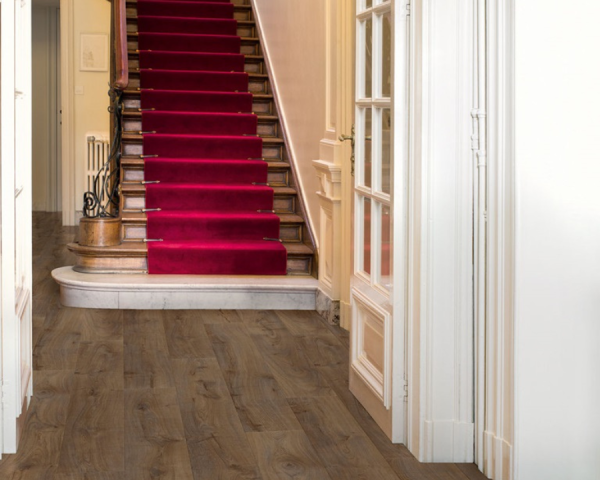 Chêne cambridge foncé - 2050  mm x  205 mm - Ep. 9.5mm