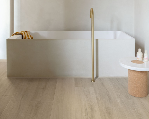 Chêne beige brossé -  1380 mm x  212 mm - Ep. 9 mm