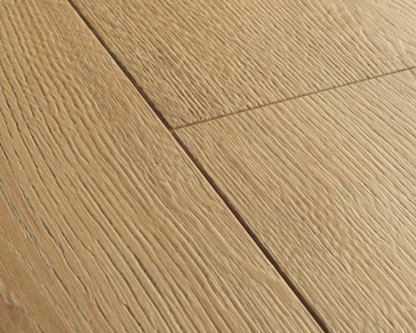 Chêne chaud naturel brossé -  1380 mm x  212 mm - Ep. 9 mm