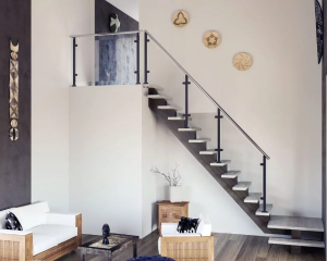 Escalier à limons centraux - Antibes