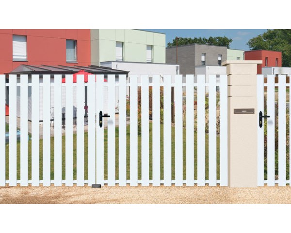 CG 02  - Portails PVC Résidence