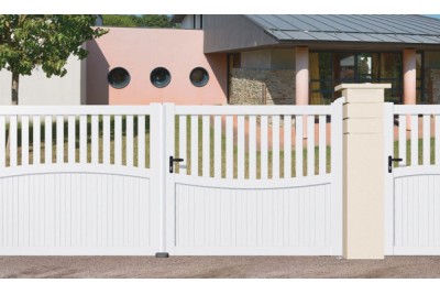 CG 64 - Portails PVC Résidence