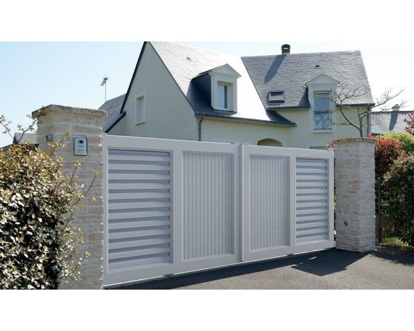 CI 60 - Portails PVC Résidence