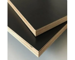 Panneau Contreplaqué Filmé - 100% Pin - 2,50 m x 1,25 m - ép.18 mm